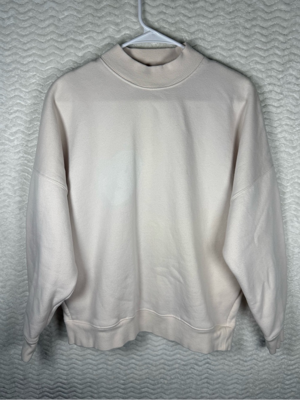 Mod Ref Cream Turtleneck Mock-Neck Sweater. Warm and cozy. Stunner 🧡